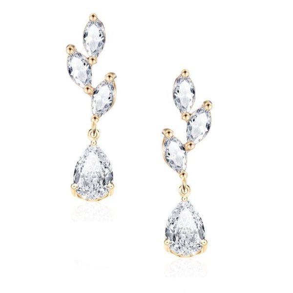 Dainty Elegance Earrings Gold