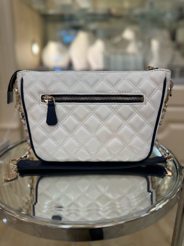 GUESS Cruise Vibe Quilted Shoulder Bag White/Navy - Image 2